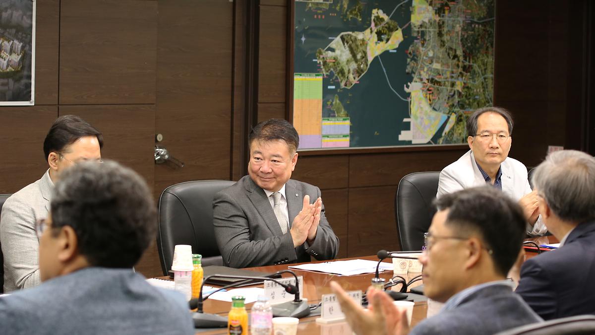 1M5A8812_보정.jpg 이미지
