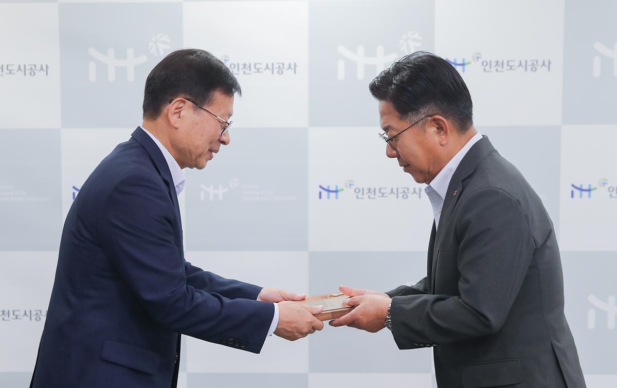 _CID_188e1cdd79b8e718c6a1_CID_1687415498006.jpg 이미지