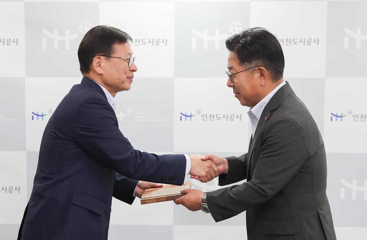 _CID_188e1cdd7a1aea3a6a2_CID_1687415497951.jpg 이미지